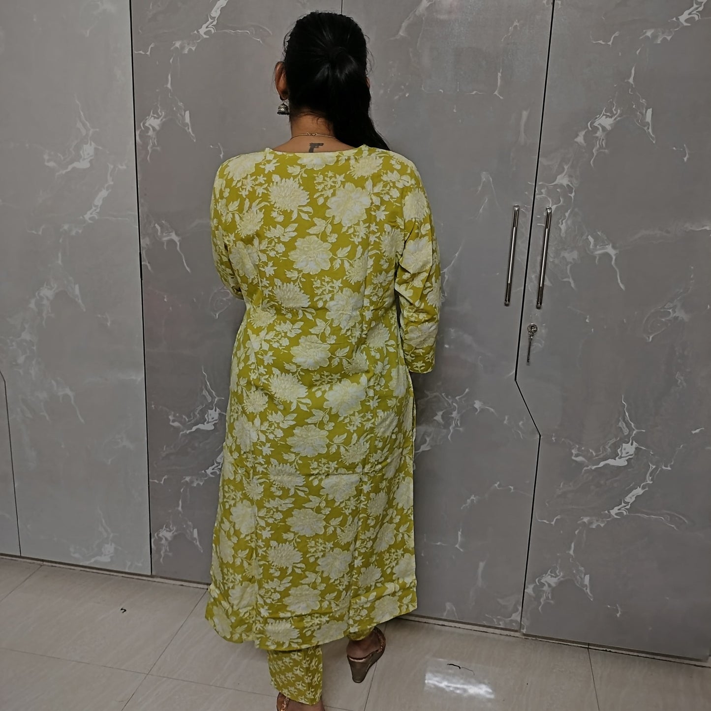 Avocado Grace – Embroidered 3-Piece Kurti Set (With Dupatta & Pants)